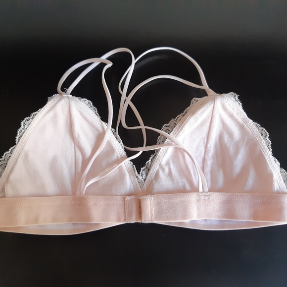 Lace Bralette - Picture 4 of 9